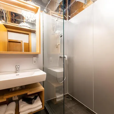 Appartementhaus Arzt شقة *